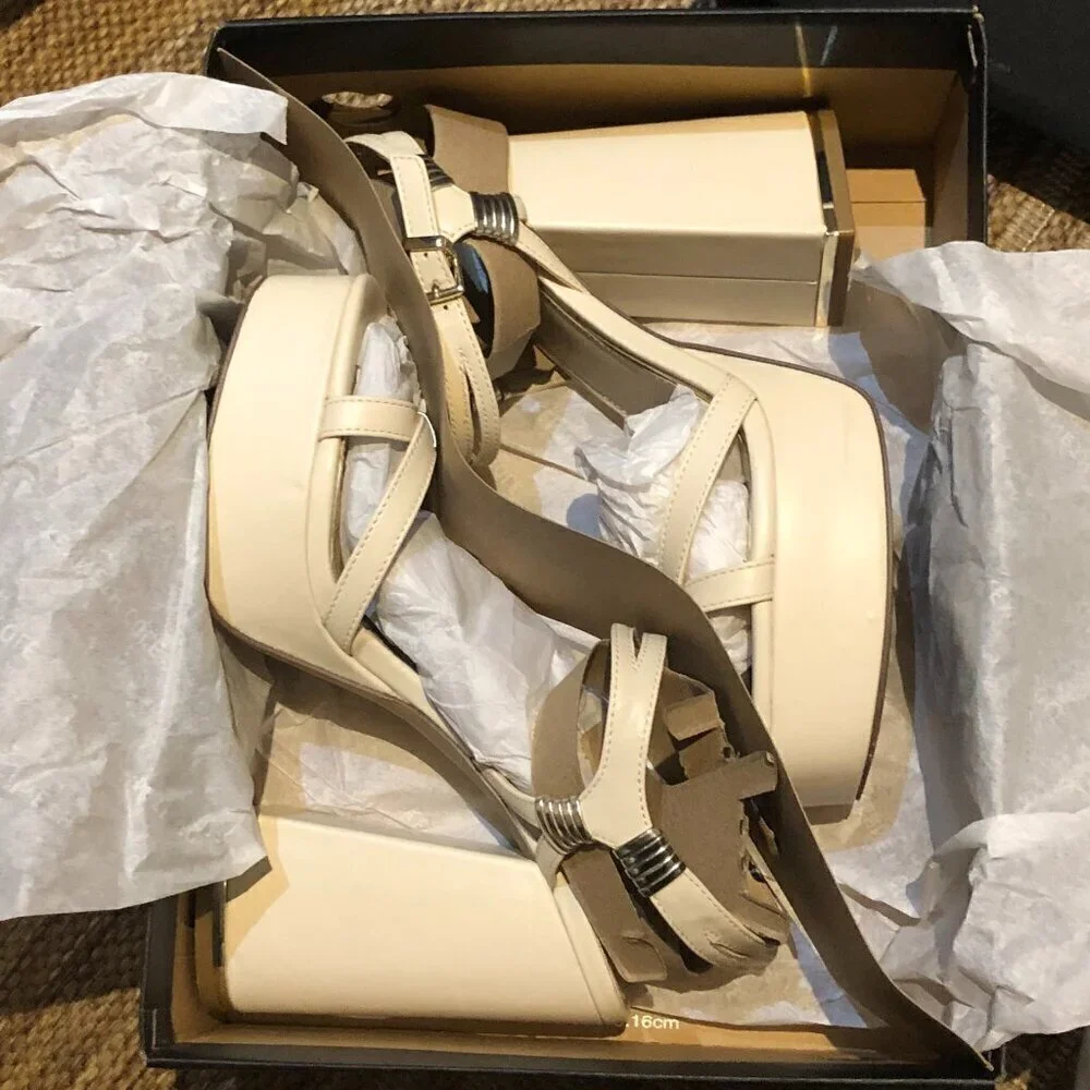 Kenneth Cole Dolly Strappy Platform Ecru Size 8 EUC CLOSET CLEAR-OUT!